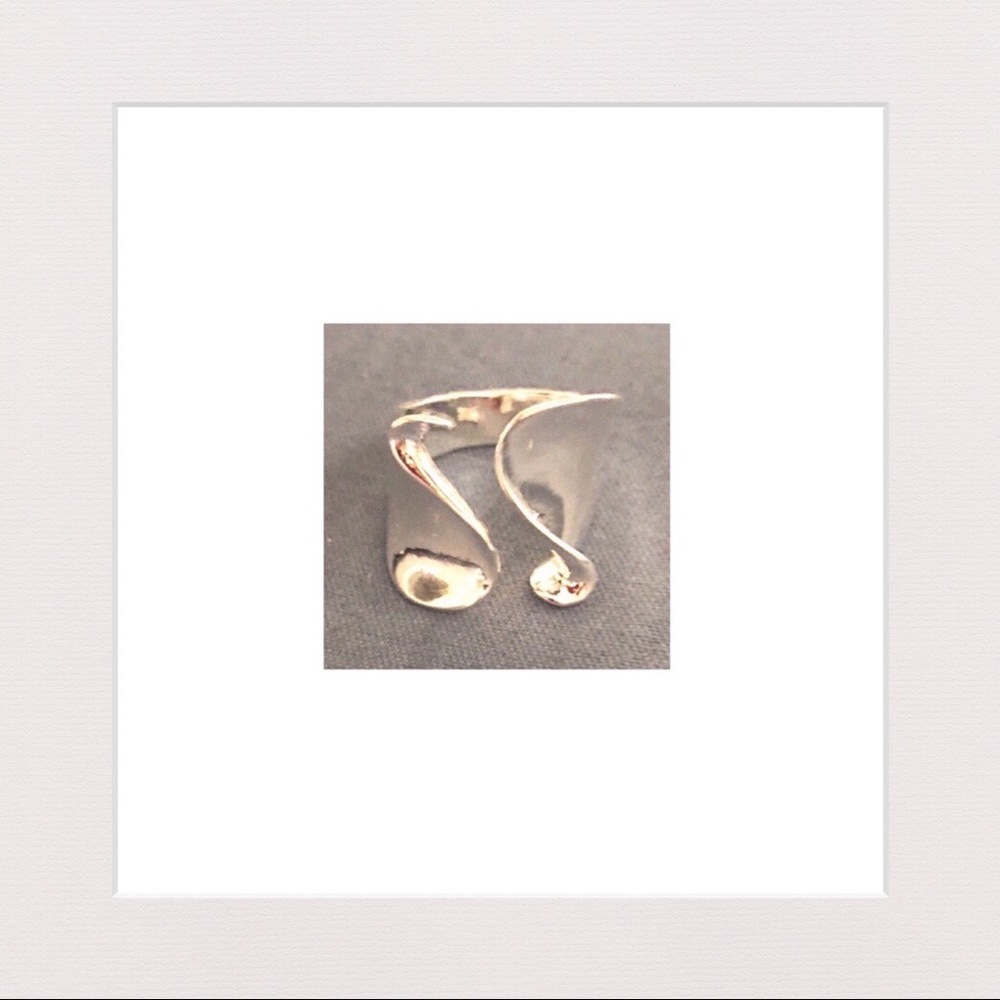 🔴 3 for $25 | Adjustable Wave Band Ring | Silver - Picture 7 of 8